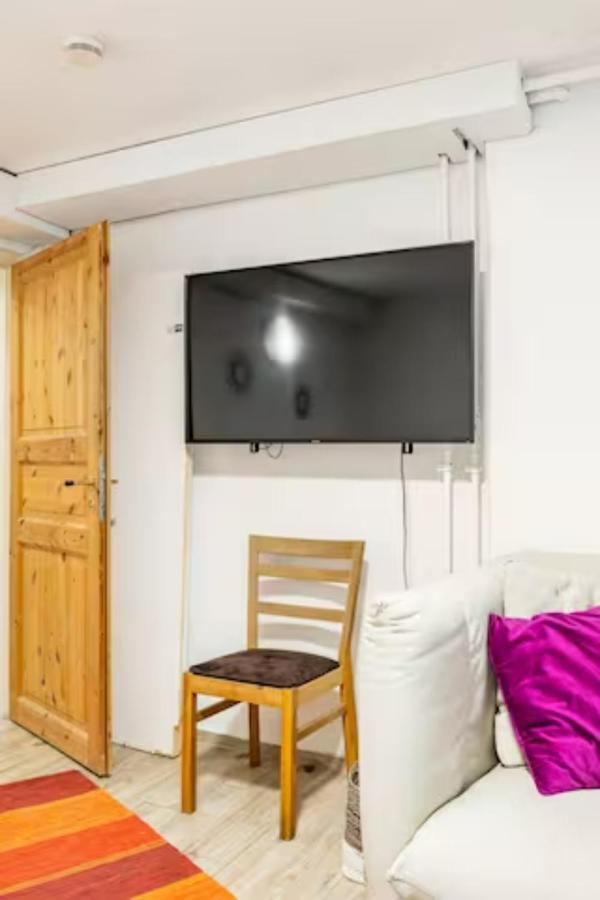 Apartment Großzügige 185m2-altbauwohnung In Bestlage 7zimmer-2bäder-2küchen-2wcs Hamburg