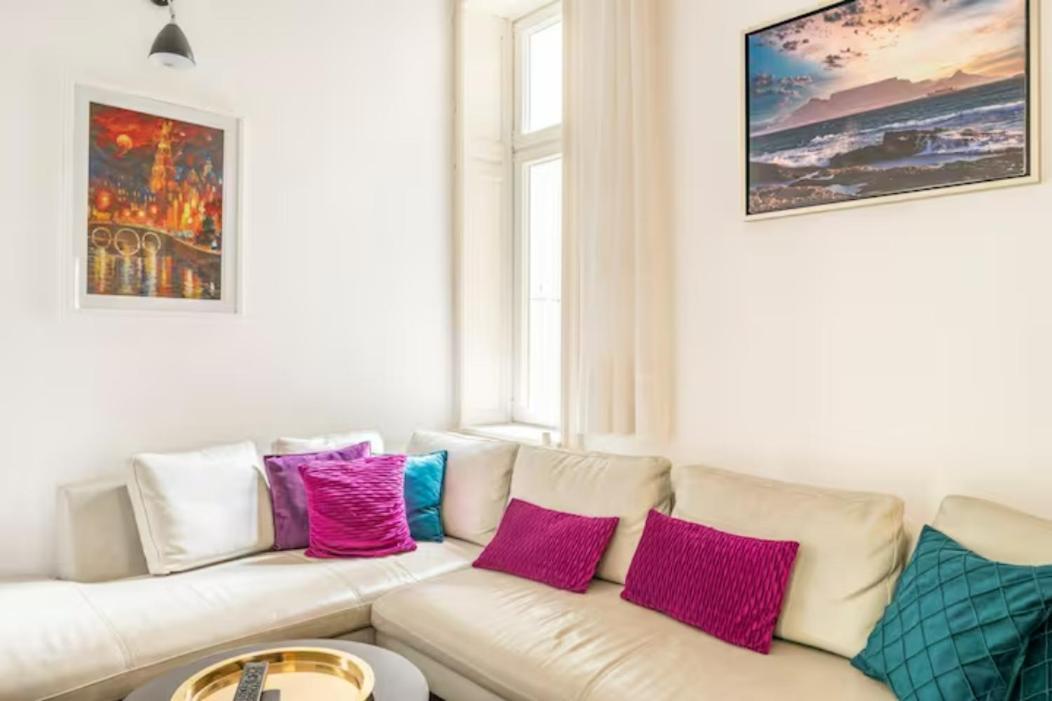 Großzügige 185m2-altbauwohnung In Bestlage 7zimmer-2bäder-2küchen-2wcs Hamburg